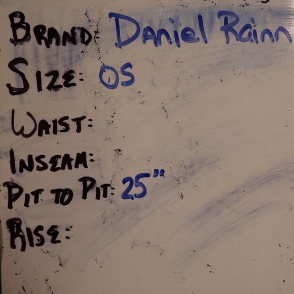 Daniel Rainn Top - Picture 6 of 6